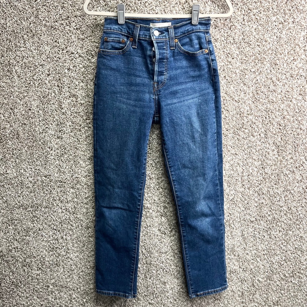 Levi's Jeans Women's 26 Wedgie Straight High‎ Rise Button Fly Denim Blue